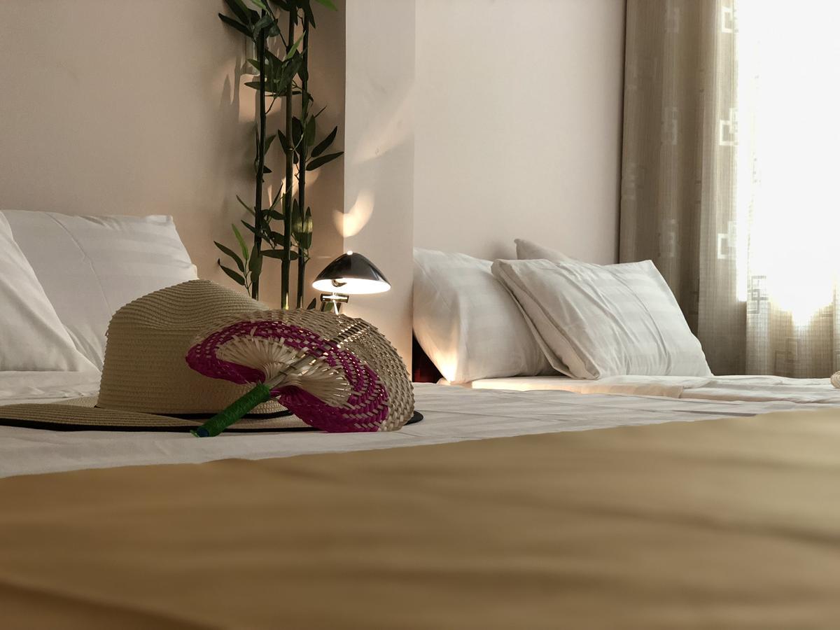 Hola Homestay Hanoi Esterno foto