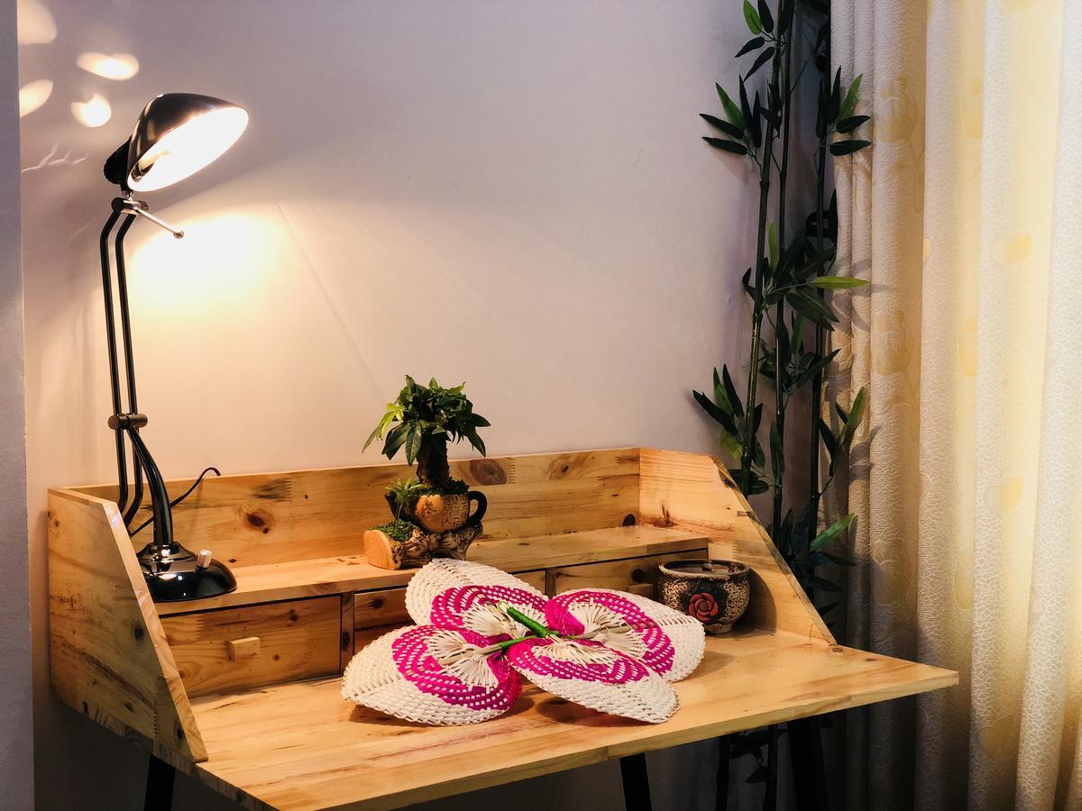 Hola Homestay Hanoi Esterno foto