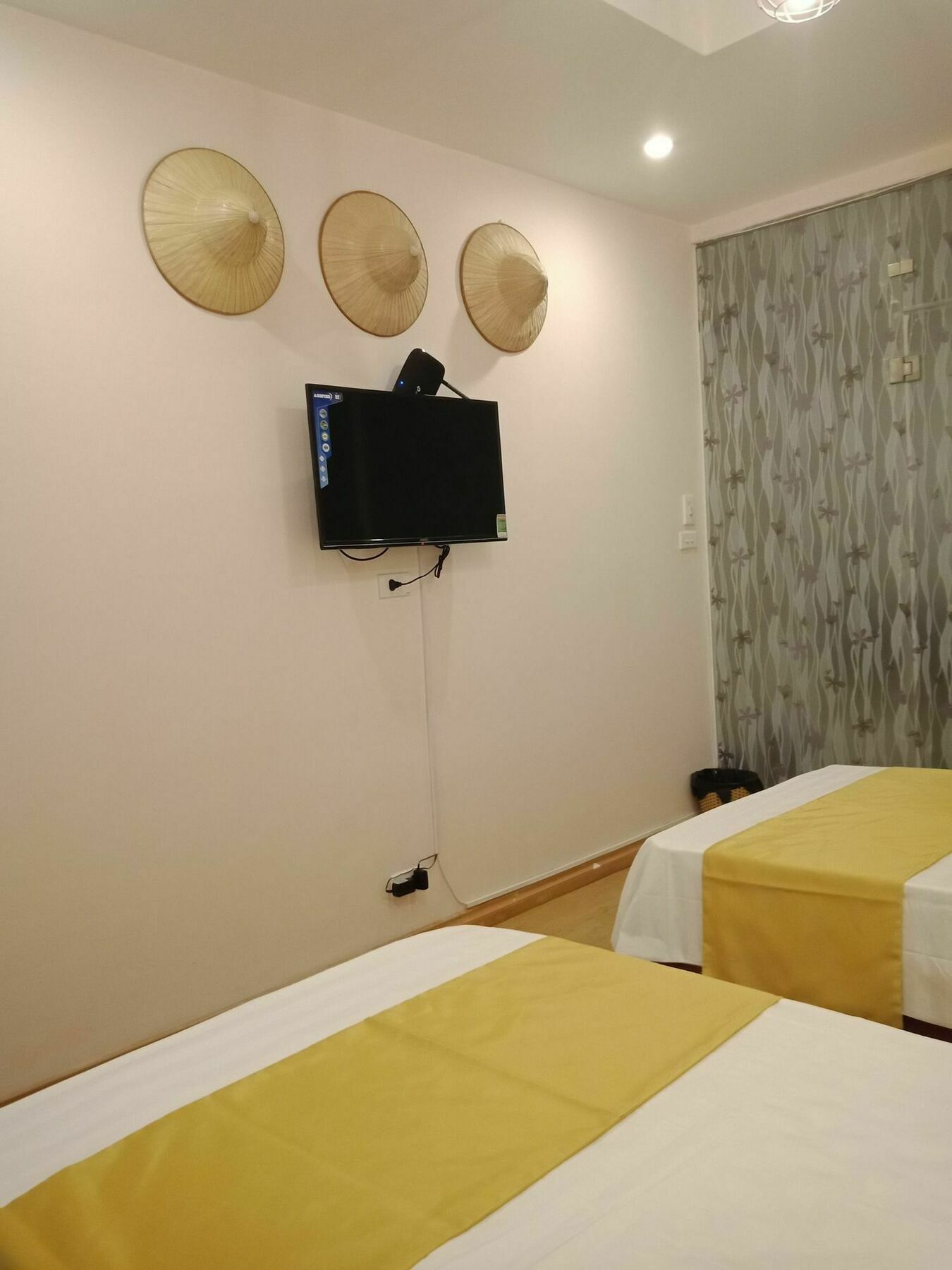 Hola Homestay Hanoi Esterno foto